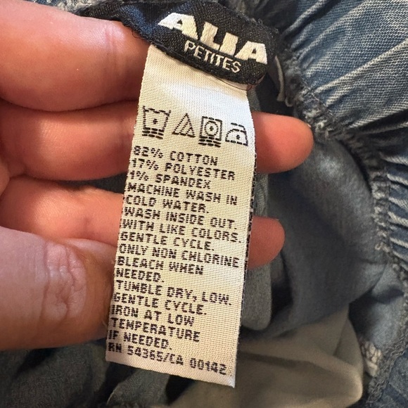 Alia Light Blue Straight-Leg Jeans – Size 12 - Picture 2 of 3